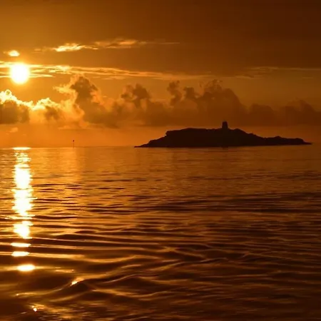 Med Strandbeliggenhet *